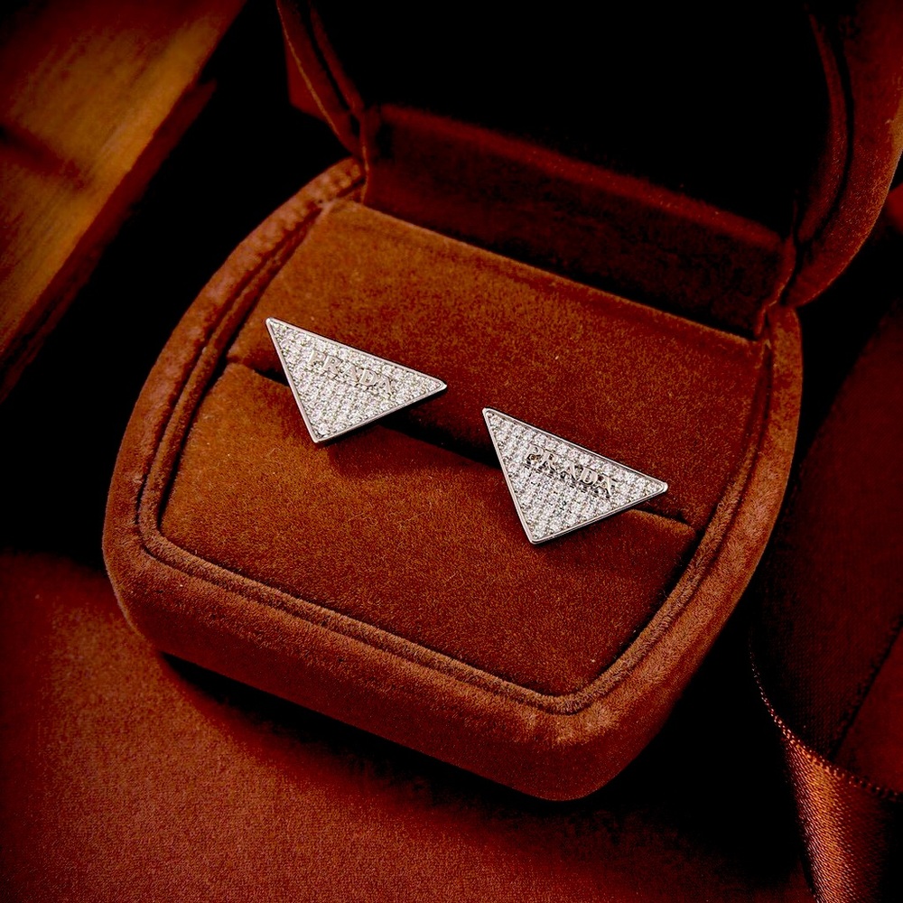White Gold Plate designer style Triangle Earrings Shiny Cubic Z Studs 1 inch